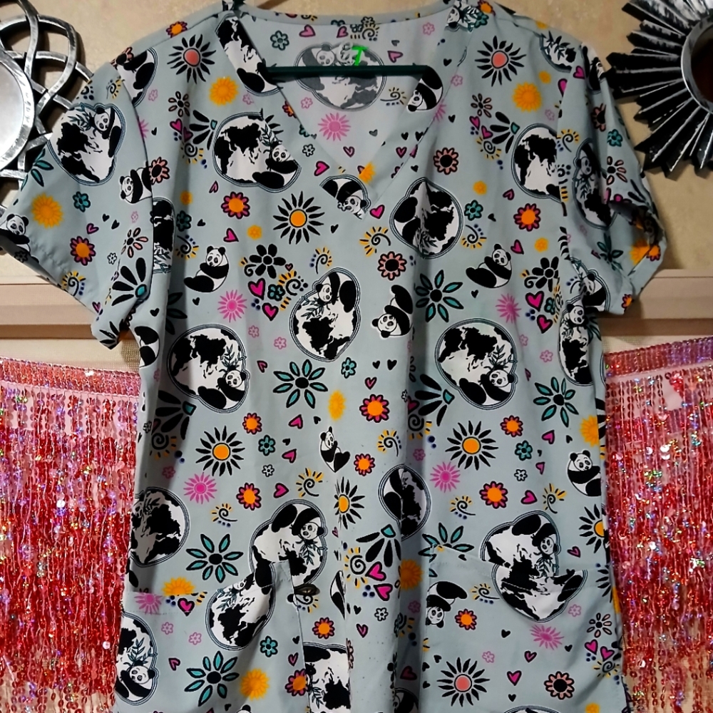 GT Scrub Top Pandas